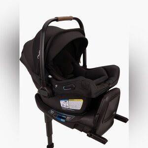 Nuna Pipa aire rx Black Infant Car Seat with Relx Base 2024